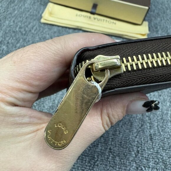 LOUIS VUITTON Zippy Brown Monogram Canvas Wallet 388-031225 - Picture 7 of 9